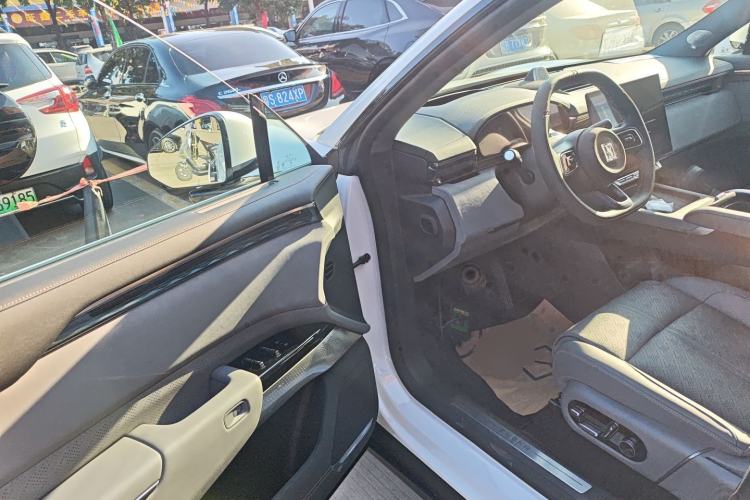 Used Zeekr 7X 2025 100 kWh Long-Range Rear-Wheel Drive with Intelligent Driving Features
