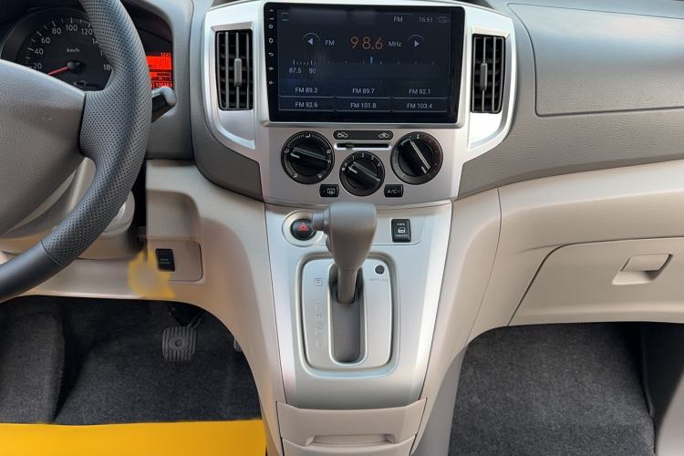 Used Nissan NV200 2014 1.6L CVT Zunya Model China IV Standard
