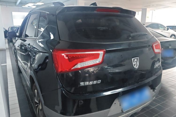 Used Baojun 560 2015 1.8L manual luxury version
