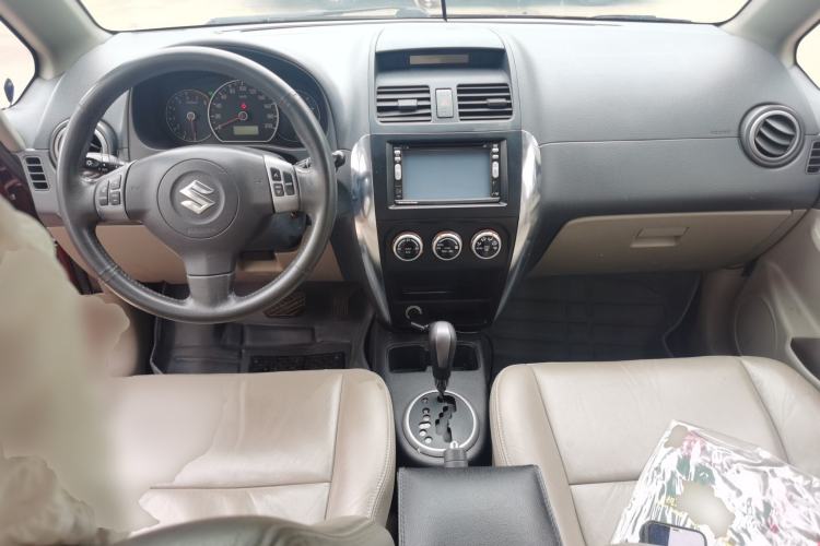 Used Suzuki SX4 2008 Hatchback 1.6L Automatic Urban Fashion Model Center Console