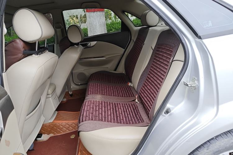 Used Buick Excelle 2015 1.5L Manual Classic Trim
