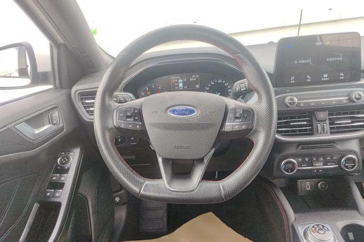 Used Ford Focus 2020 Sedan EcoBoost 180 Automatic ST Line Steering Wheel