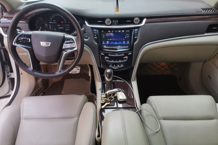 Used Cadillac XTS 2016 28T Elite Edition Center Console