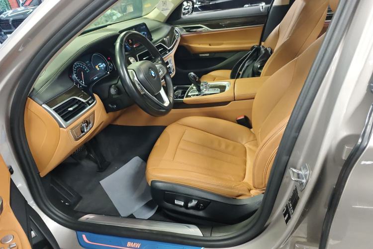 Used BMW 7 Series 2017 730Li Leading Model
