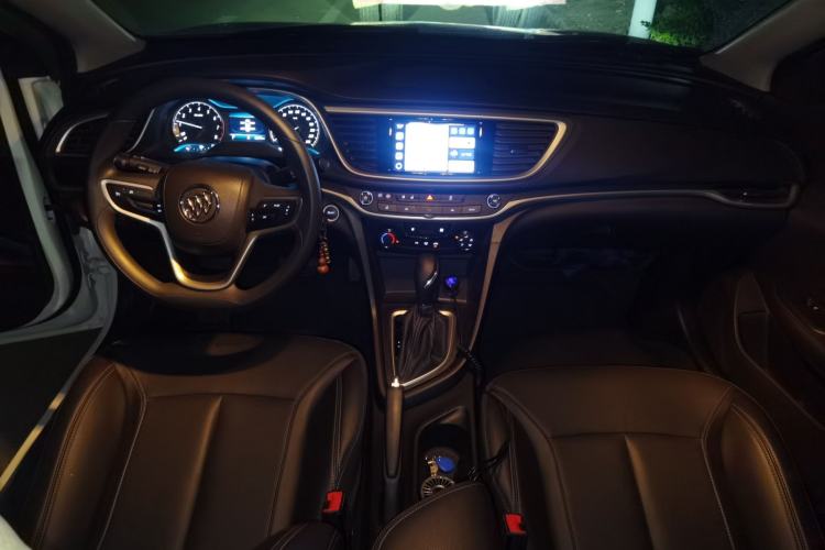 Used Buick GT 2021 Revised Version Flagship 1.5L Automatic Elite Edition Center Console