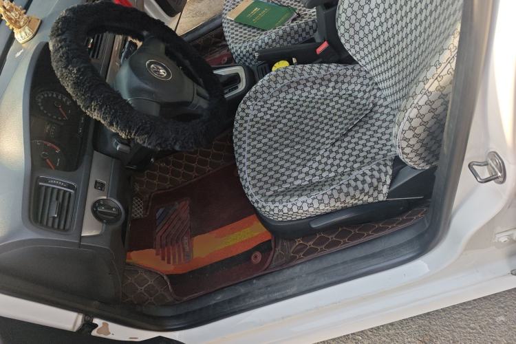 Used Volkswagen Lavida 2013 Revised Classic 1.6L Automatic Fashion Edition
