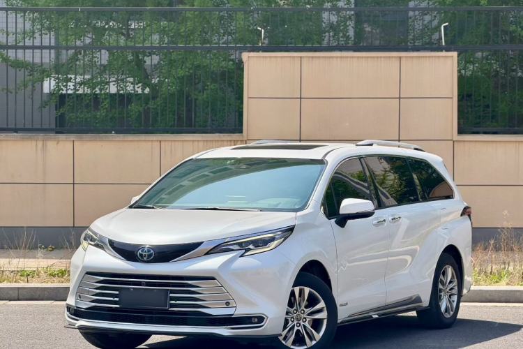 Used Toyota SIENNA 2021 2.5L Hybrid Platinum Edition