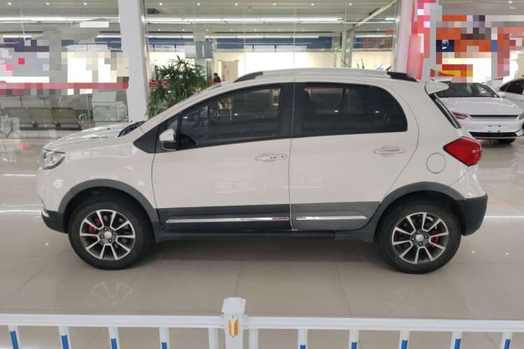 Used Haval H1 2017 Blue Label 1.5L AMT Standard Model Exterior 5