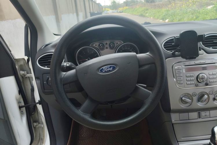 Used Ford Focus 2013 Hatchback Classic 1.8L Manual Base Model