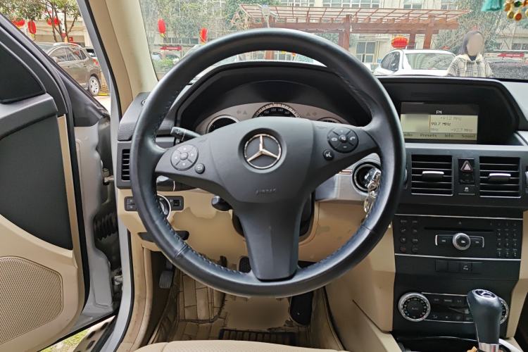 Used Mercedes-Benz GLK-Class 2011 GLK 300 4MATIC Dynamic Model