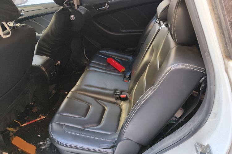 Used Dongfeng Fengon 580 2016 1.5T Manual Luxury Edition Left Rear Seat