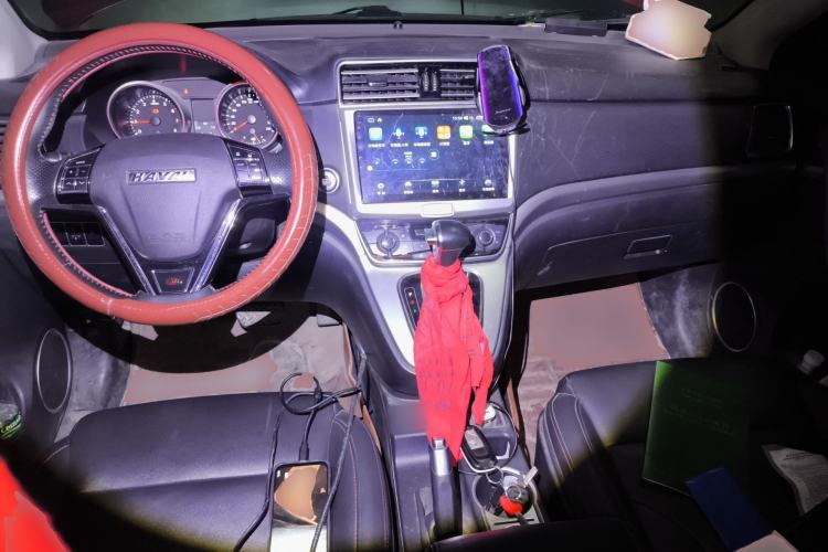 Used Haval H6 2015 Sport Edition 1.5T Automatic Two-Wheel Drive Luxury Model
