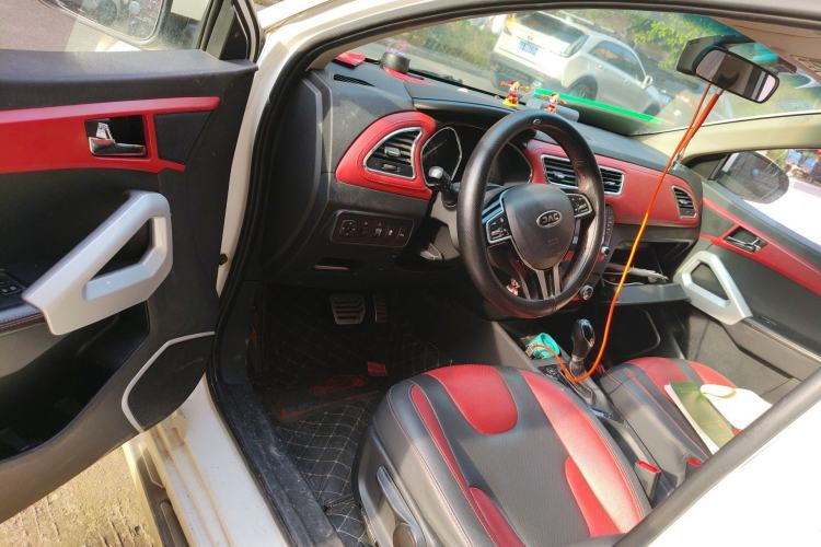 Used JAC Group Refine S2 2017 1.5L CVT Luxury Smart Model
