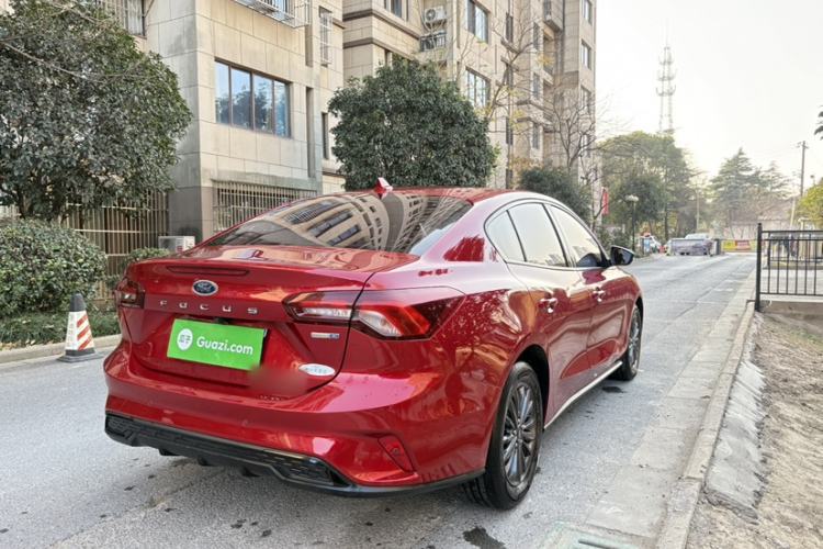 Used Ford Focus 2022 Sedan EcoBoost 180 Automatic Performance Edition
