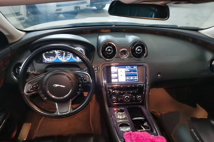 Used Jaguar XJ 2012 XJL 3.0 Panoramic Business Edition