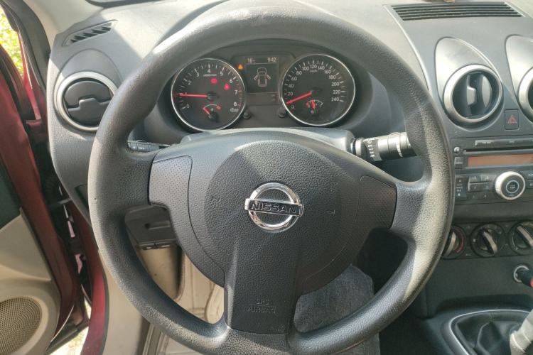 Used Nissan Qashqai 2012 1.6XE Wind 5MT 2WD
