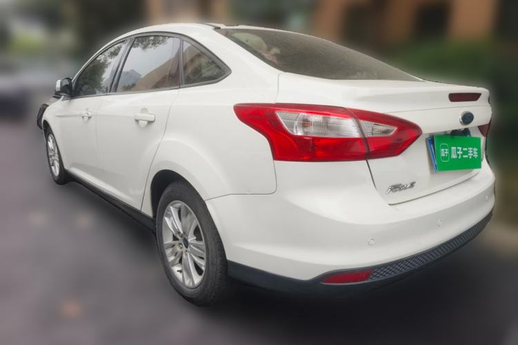 Used Ford Focus 2012 Sedan 1.6L Automatic Comfort Model
