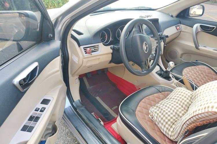 Used Soueast V5 Lingzhi 2012 1.5L Manual Comfort Edition
