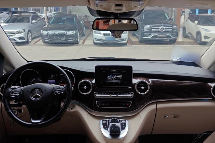 Used Mercedes-Benz V-Class 2016 V 260 Prestige Edition
