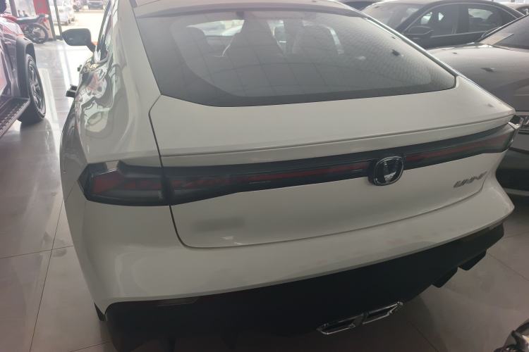 Used Changan UNI-V iDD 2024 Blue Whale Smart Electric iDD 136km Luxury Model