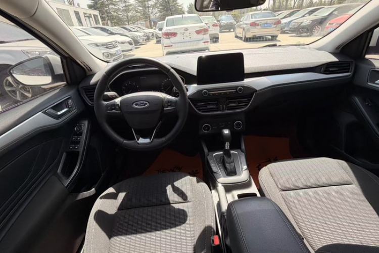Used Ford Focus 2020 Hatchback 1.5L Automatic Sharp Edition Interior 1