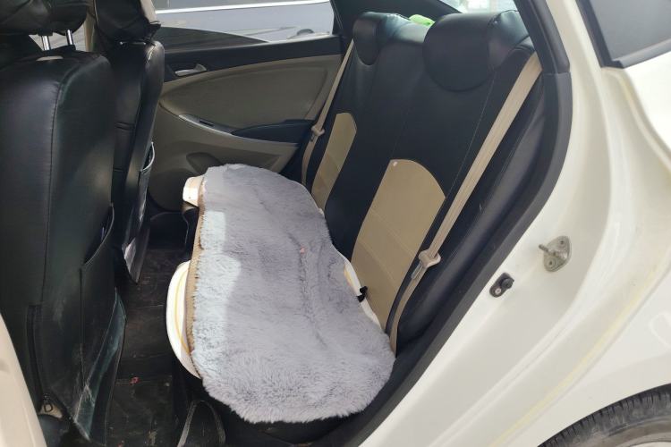 Used Hyundai Verna (older generation) 2014 1.4L Manual Smart GLS Trim
