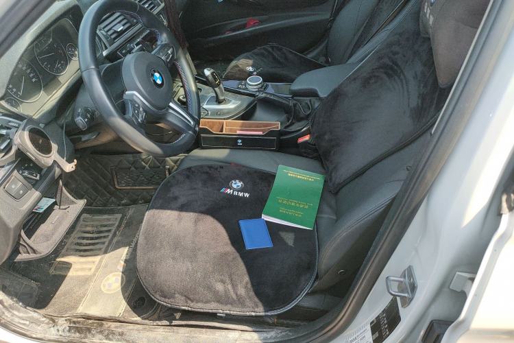 Used BMW 3 Series 2016 320Li Ambition Model
