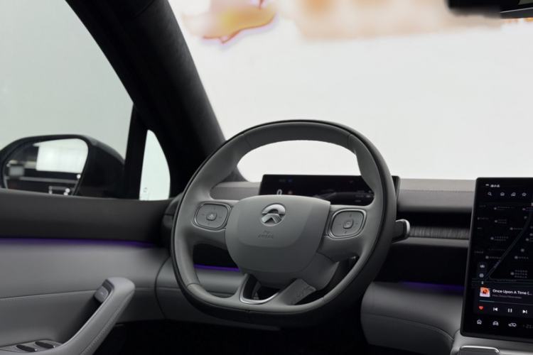 Used Nio ES6 2023 75 kWh Interior 7