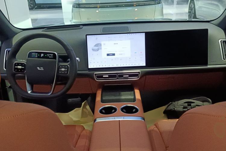 Used Li Auto L6 2025 Max Smart Refresh Edition

