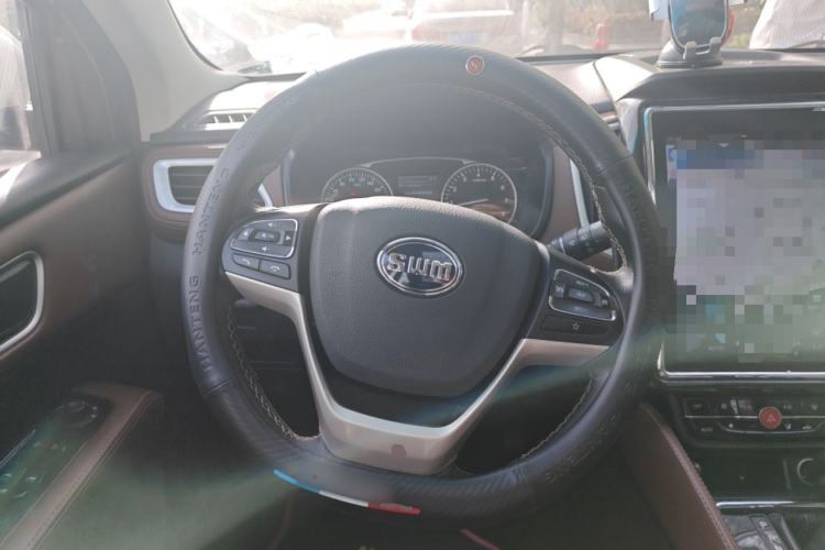 Used SWM X7 2018 1.5T Automatic Smart Enjoyment Version 7 Seats Steering Wheel