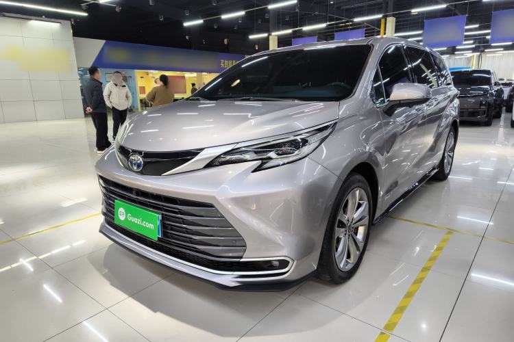 Used Toyota Sienna 2021 2.5L Hybrid Premium Edition