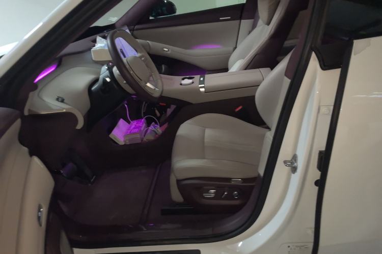 Used Xiaomi Auto YU7 2025 Ultra-Long Range High-Performance All-Wheel-Drive Max Edition
