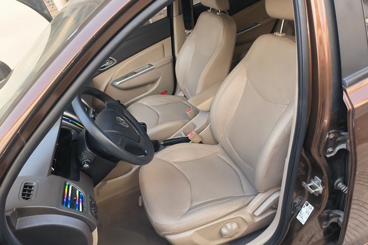 Used Baojun 630 2014 1.5L manual Comfort trim level