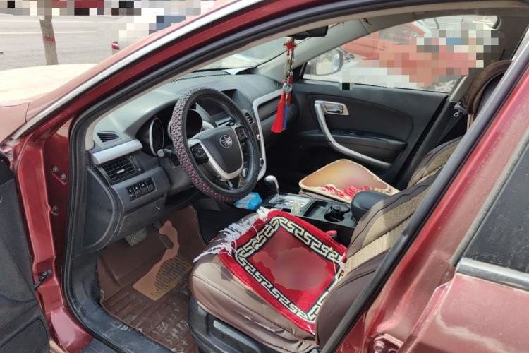 Used Bestune X80 2013 2.0L automatic comfort version