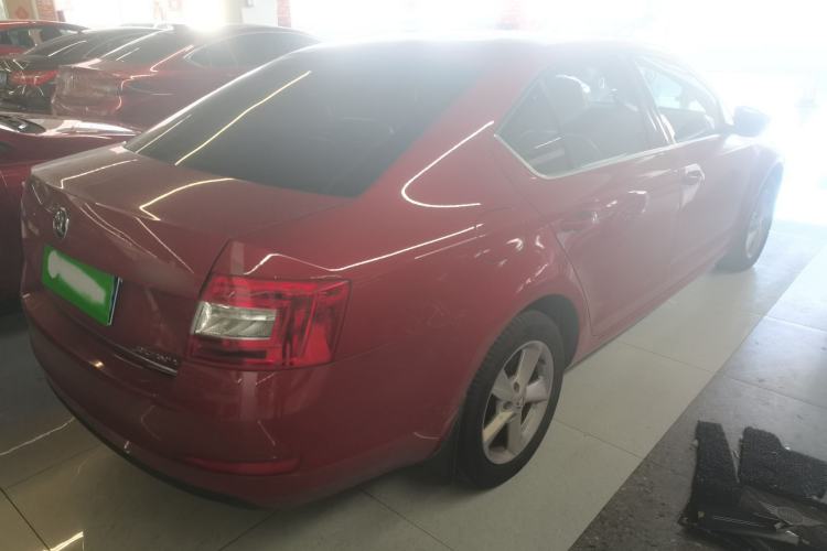 Used Skoda Octavia 2015 1.6L Automatic Yijun Edition
