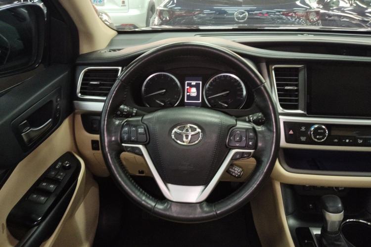 Used Toyota Highlander 2018 2.0T Four-Wheel Drive Ultimate Edition 7-Seater Emission Standard China V
