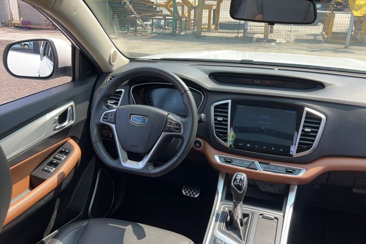 Used Geely Auto Vision X6 2018 1.4T CVT 4G Connected Flagship Edition
