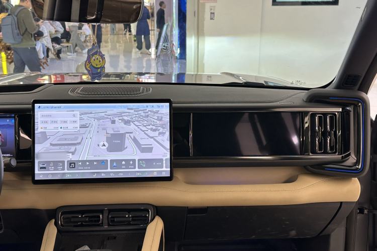 Used Formula Leopard Leopard 5 2023 Navigator Edition