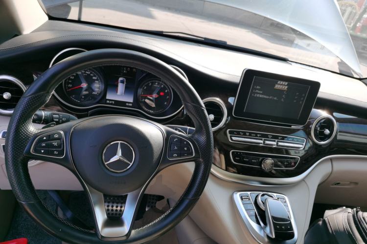 Used Mercedes-Benz V-Class 2017 V 260 Prestige Edition
