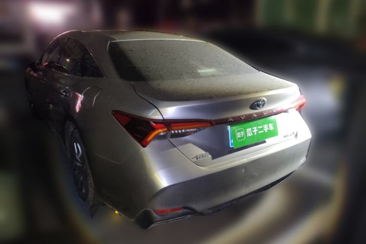 Used Toyota Avalon 2019 Dual-Engine 2.5L Luxury Edition China VI Standard