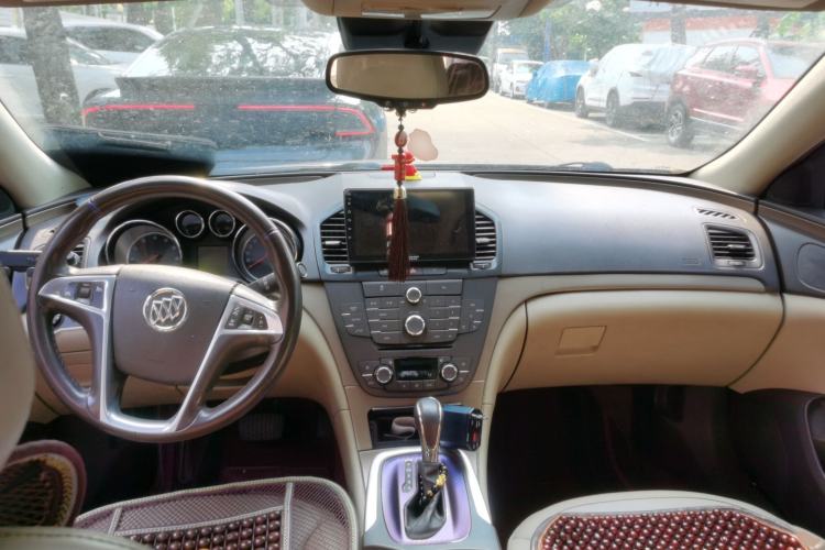 Used Buick Regal 2010 2.0L Expo Edition Center Console