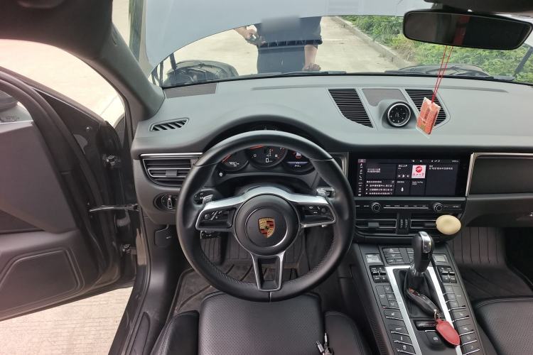 Used Porsche Macan 2020 Macan 2.0T Steering Wheel