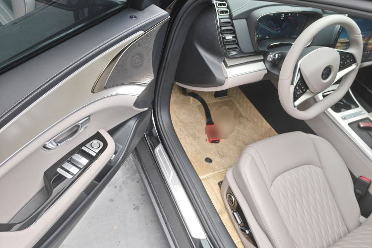 Used BYD Han 2025 DM-i Intelligent Driving Edition 245KM Prestigious Edition Driver Seat