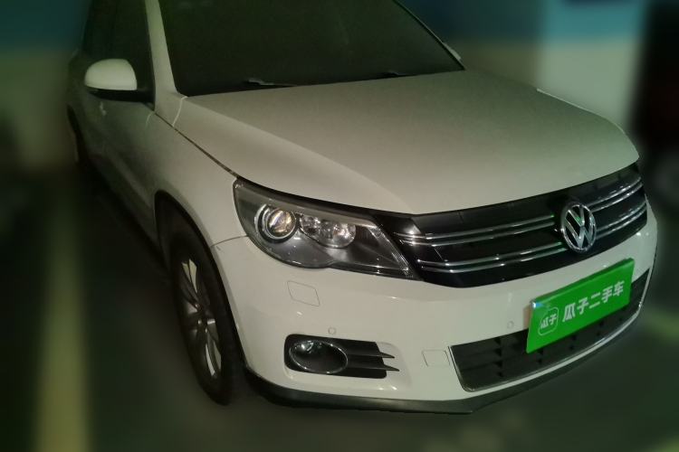 Used Volkswagen Tiguan 2010 2.0 TSI Automatic All-Wheel Drive Flagship Edition Front Right 45 Deg