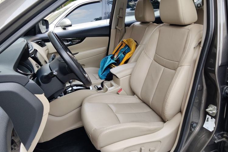 Used Nissan X-Trail 2019 2.0L CVT Smart Connect Comfort Edition 2WD Left Front Seat