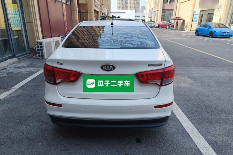 Used Kia K2 2015 Sedan 1.4L MT GLS