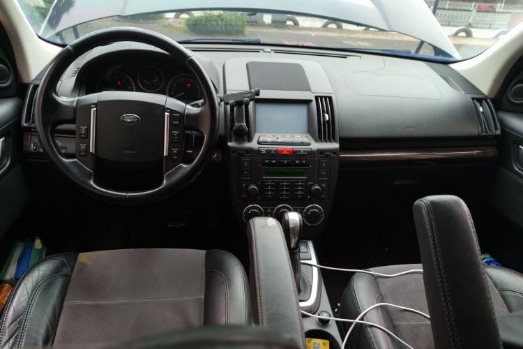 Used Land Rover Freelander 2 2011 2.2T SD4 SE Diesel Edition Center Console