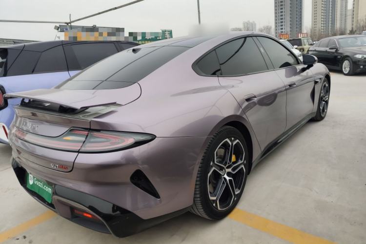 Used Xiaomi Auto SU7 2024 Four-Wheel Drive Ultra-Long Range Advanced Intelligent Driving Max Edition
