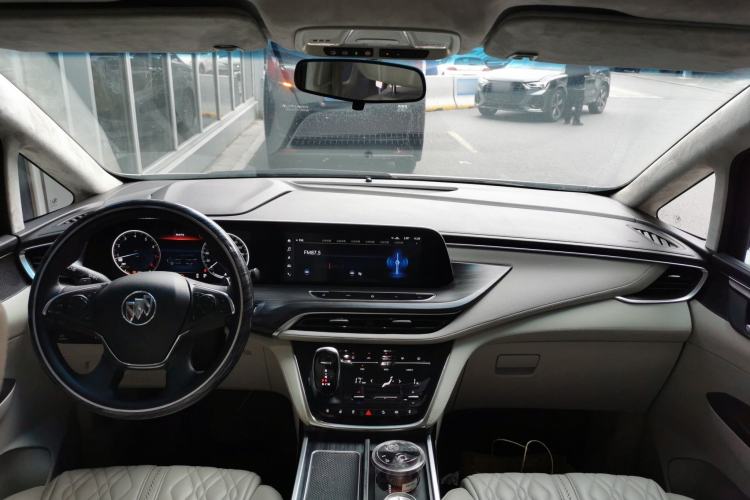 Used Buick GL8 2021 ES Landtrek 653T Comfort Edition Center Console