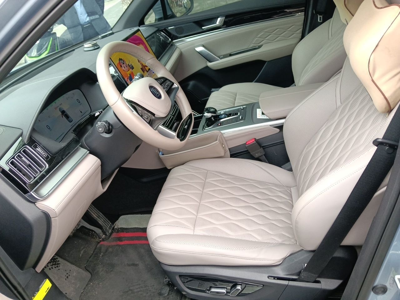 BYD Tang New Energy 2024 DM-p Glory Edition 215KM All-Wheel-Drive Premium Model — снимка 15